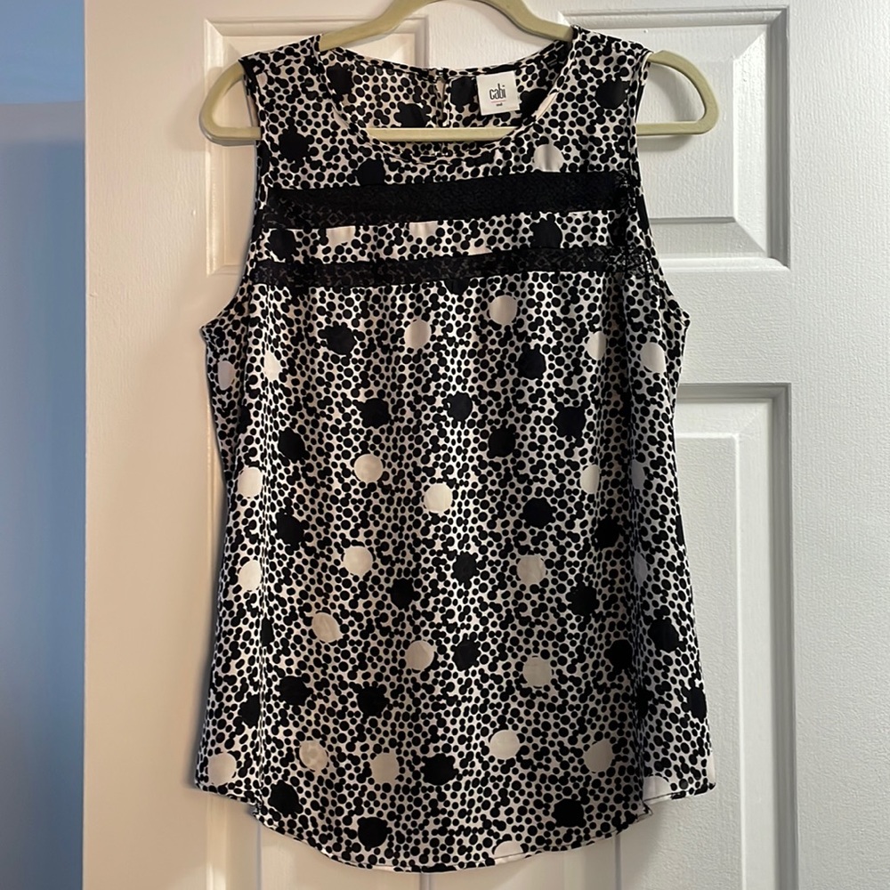 Cabi Medium Dot Top
